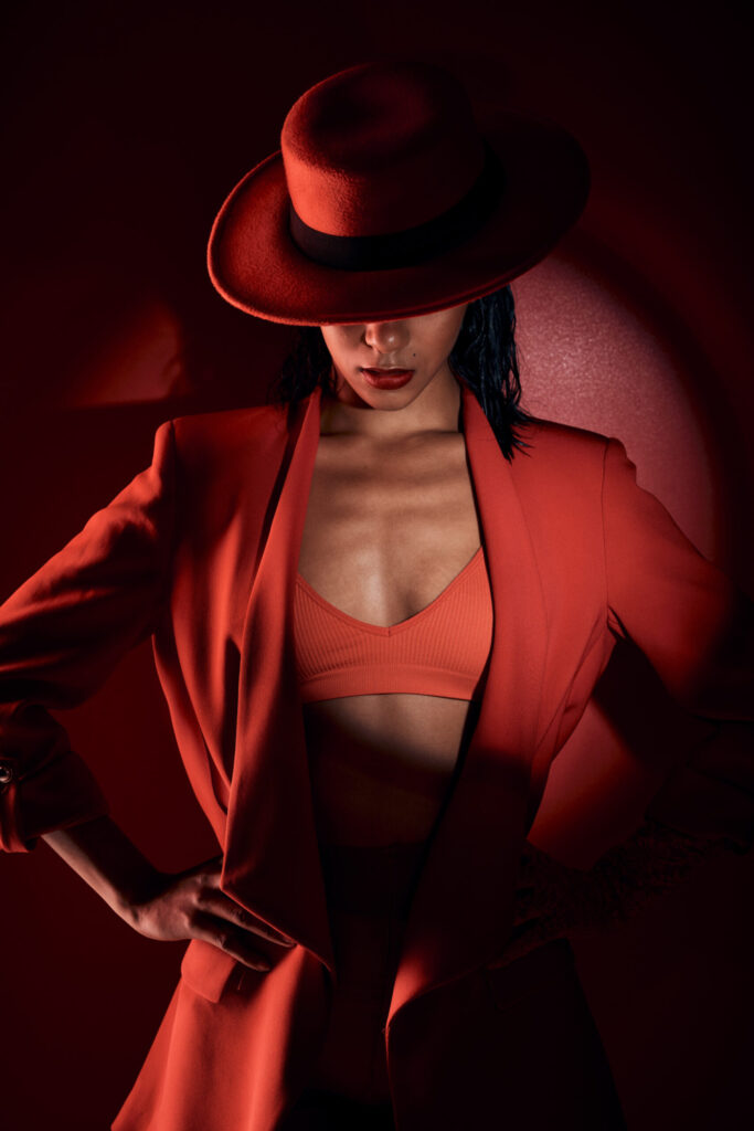 woman fashion hat and spotlight for suit sexy an 2023 01 04 20 08 38 utc
